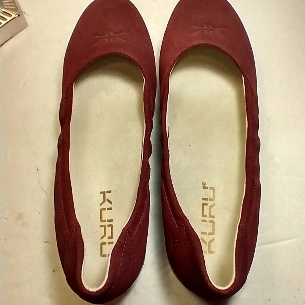 Kuru Vienna Suede Leather Slip-On Cushioned Ballet Flats Women's sz 11.